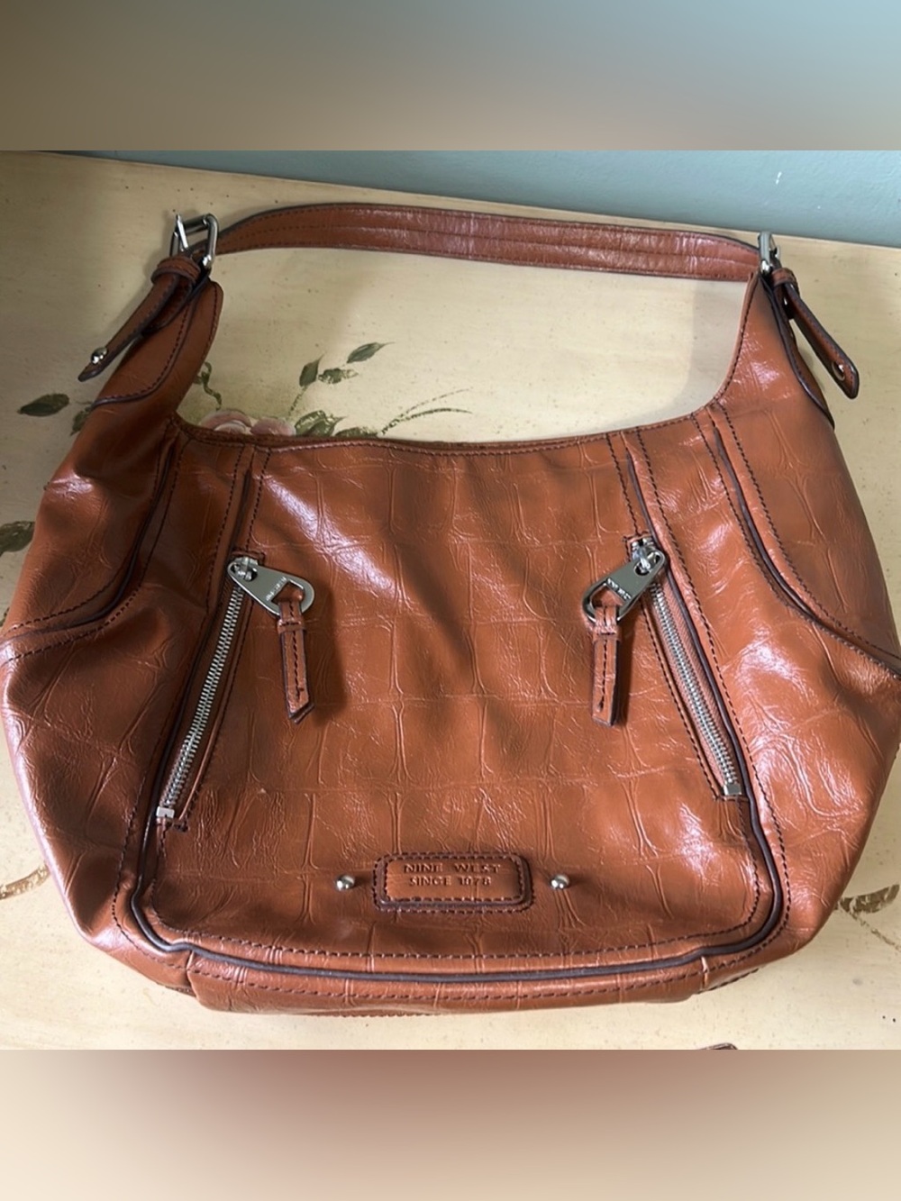 Nine West Cognac Tan Embossed Faux Leather Croc Reptile Print Hobo Bag Purse